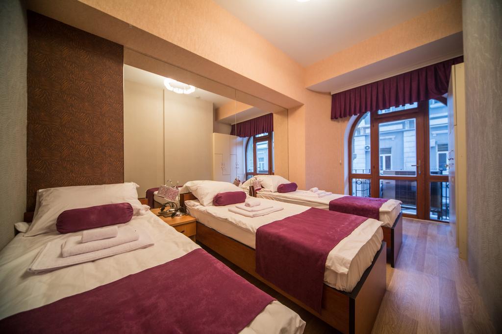 Hostel Inn Hotel&Hostel バクー エクステリア 写真