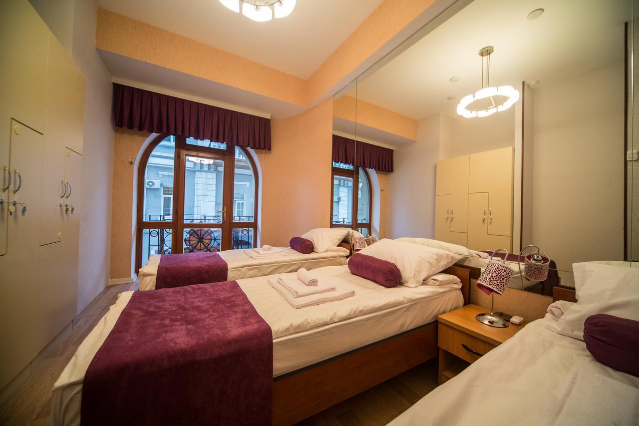 Hostel Inn Hotel&Hostel バクー エクステリア 写真