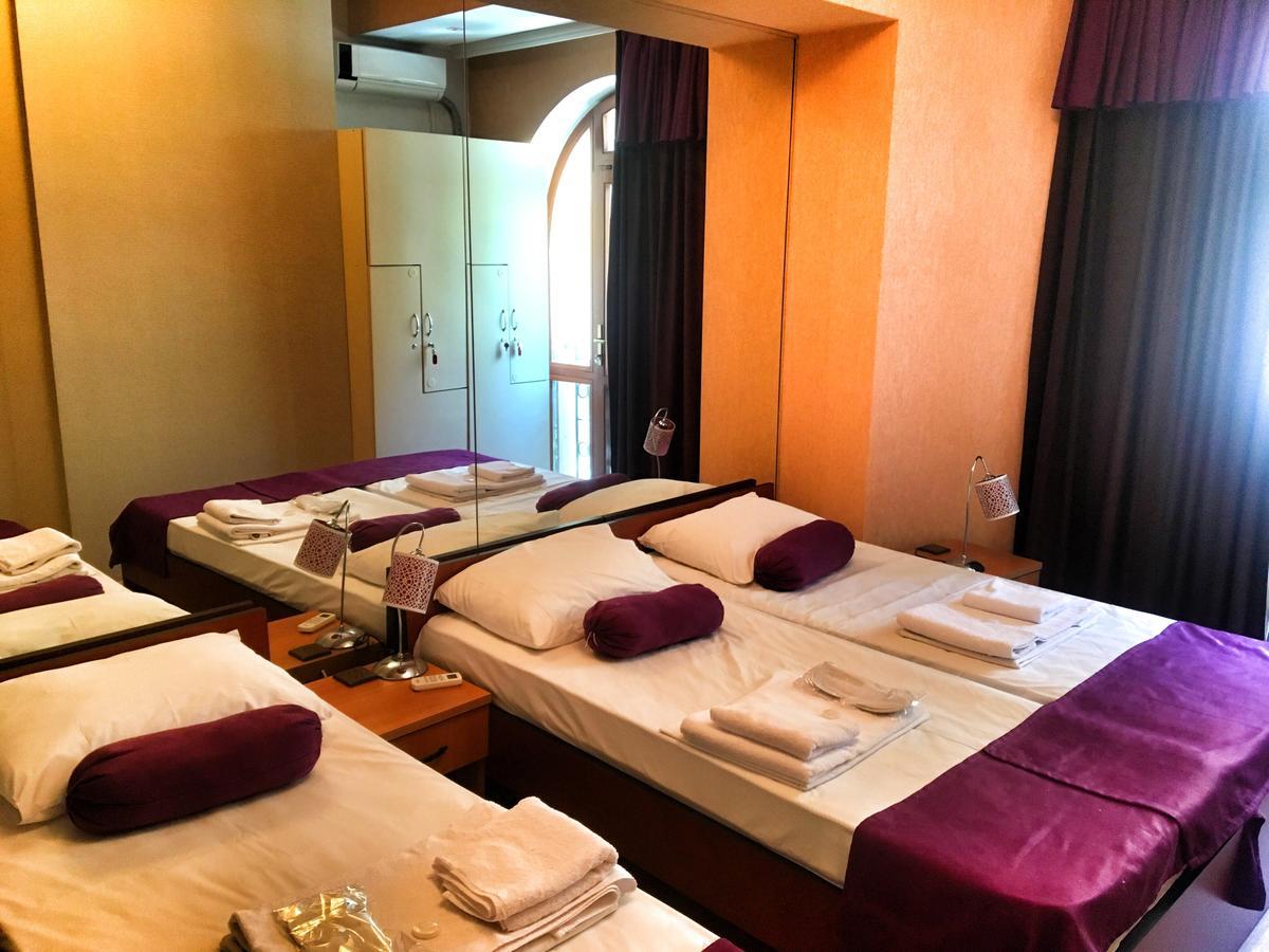 Hostel Inn Hotel&Hostel バクー エクステリア 写真